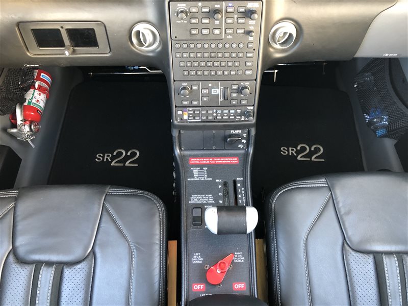 2017 Cirrus SR22 G6