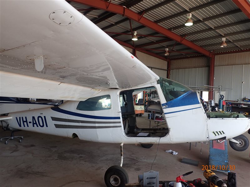 1982 Cessna 210