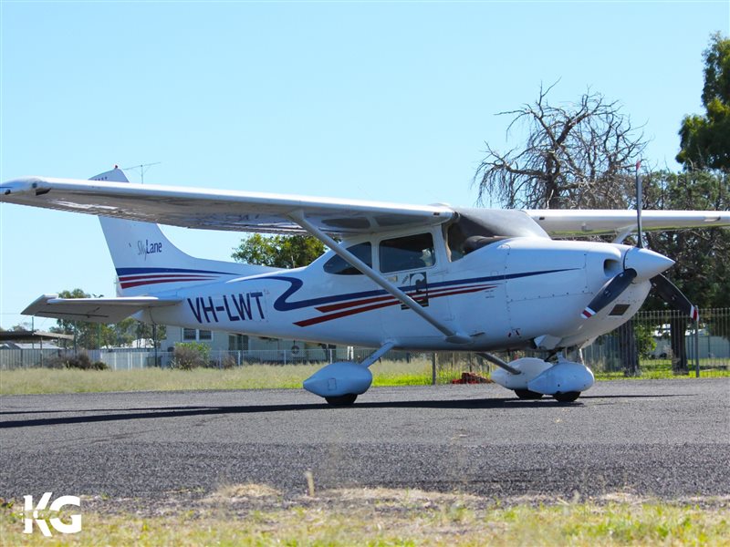 2002 Cessna 182 Skylane Aircraft