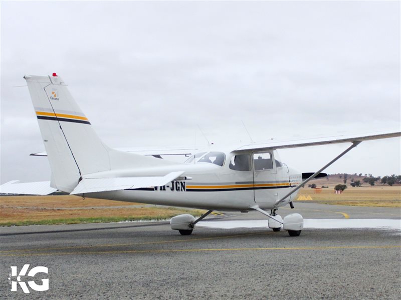 1976 Cessna 172N Aircraft