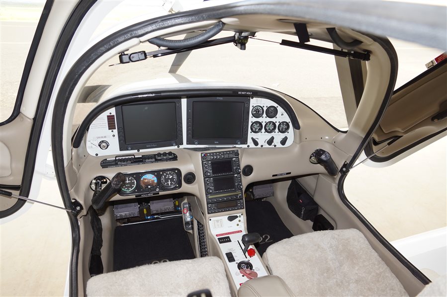 2004 Cirrus SR22 G2