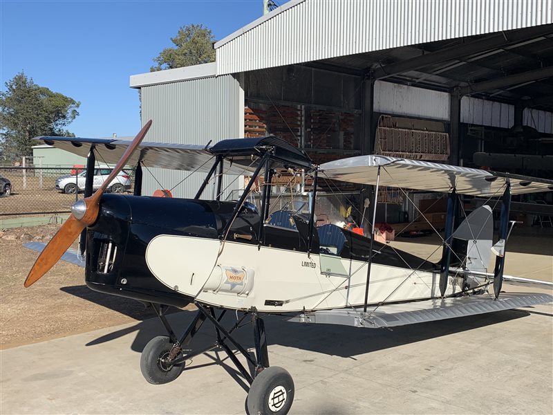 1942 De Havilland Moth Major DH60M111