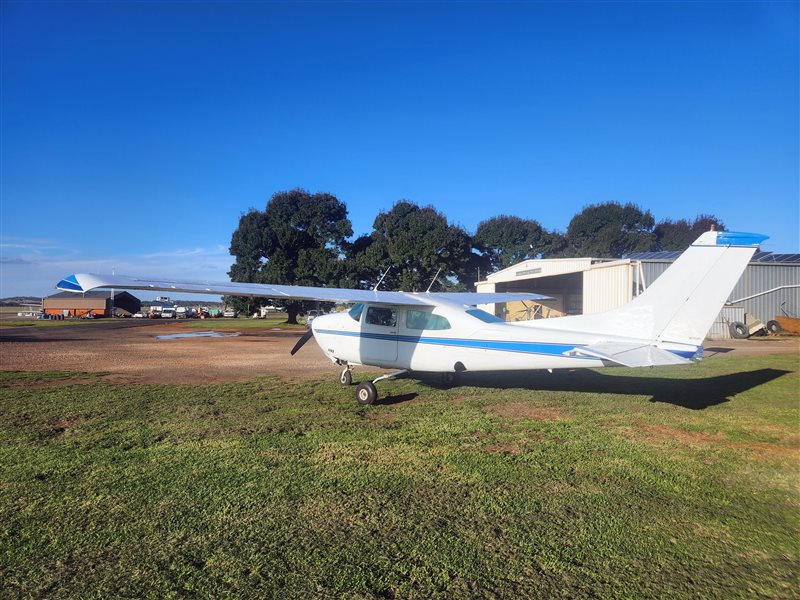 1973 Cessna 210 Aircraft