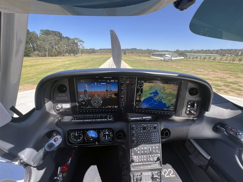 2010 Cirrus SR22 TN