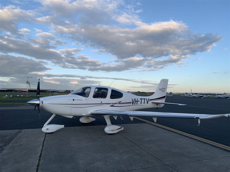 2010 Cirrus SR22 G3 GTS Perspective