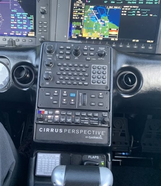 2010 Cirrus SR22 G3 GTS Perspective