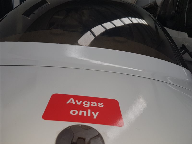 1999 Lancair 235