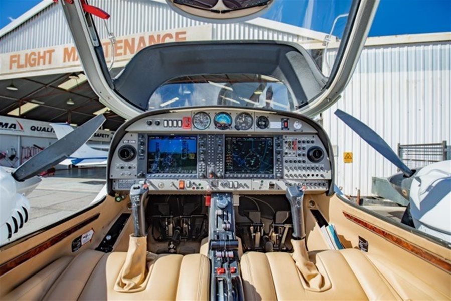 2013 Diamond DA42 V1