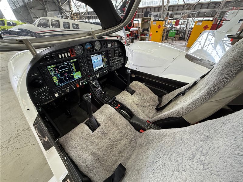 2020 Diamond DA42 V1