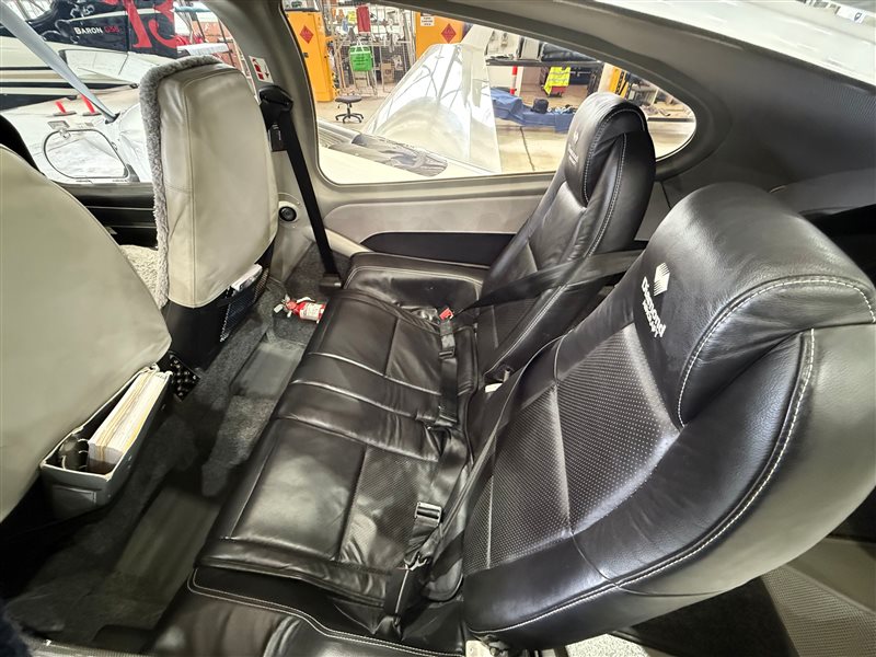 2020 Diamond DA42 V1