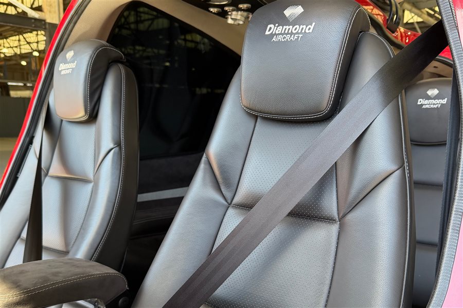 2022 Diamond DA62 7 Seat Twin