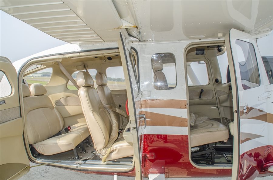 2006 Cessna 206 H