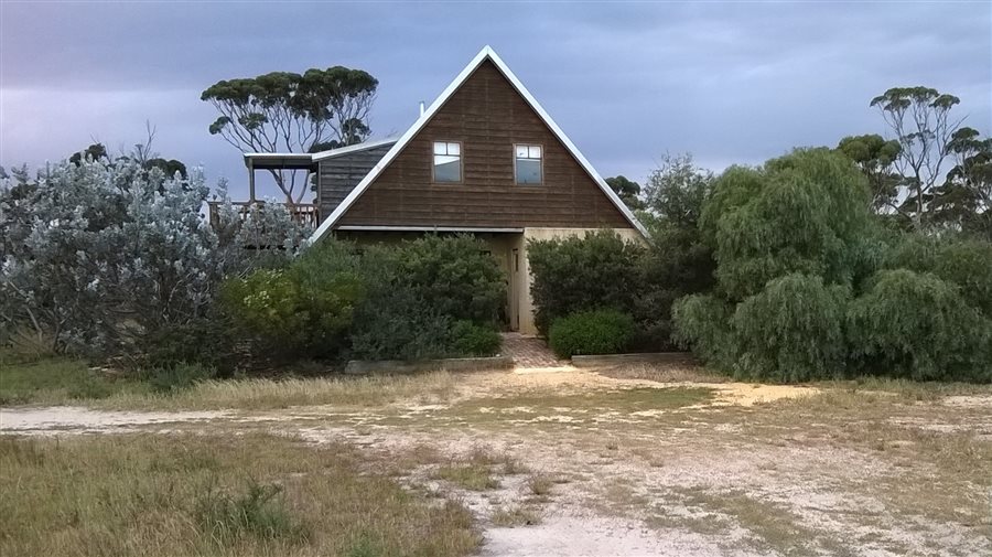 Property House, Hangar and Airstrip WA Aircraft Listing Plane Sales Australia