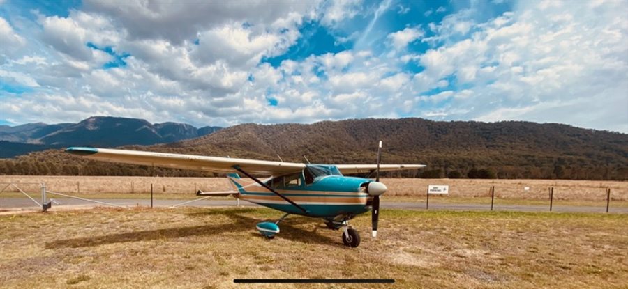 1960 Cessna 182 Skylane Aircraft