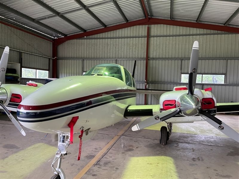 1995 Beechcraft Baron 58 Aircraft