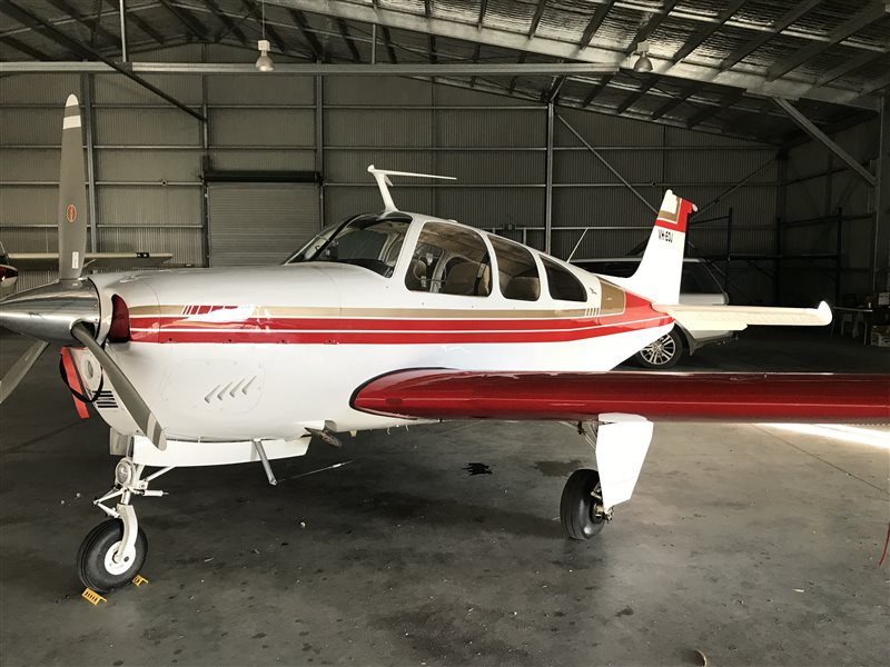 1965 Beechcraft Bonanza 33 Debonair