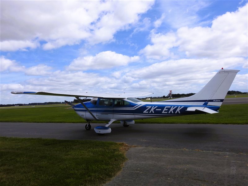1975 Cessna 182 Skylane Aircraft