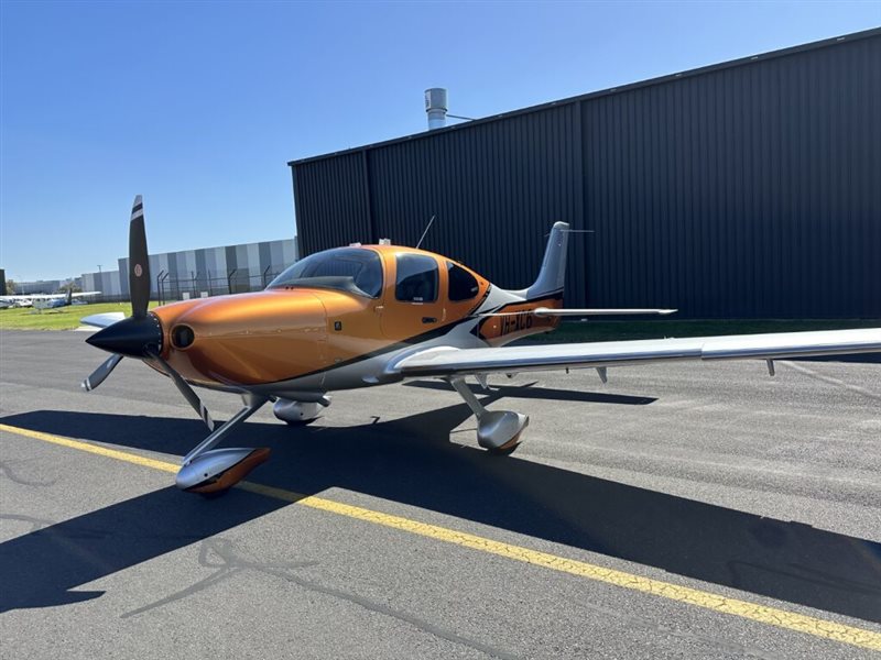 2024 Cirrus SR22 G7 GTS Carbon - FIKI