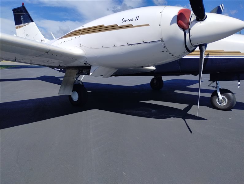 1979 Piper Seneca II Aircraft