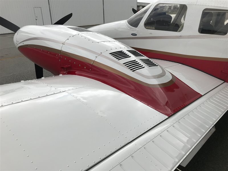 2001 Piper Seneca V Aircraft