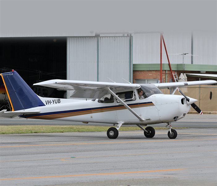 2002 Cessna 172 x 3 units