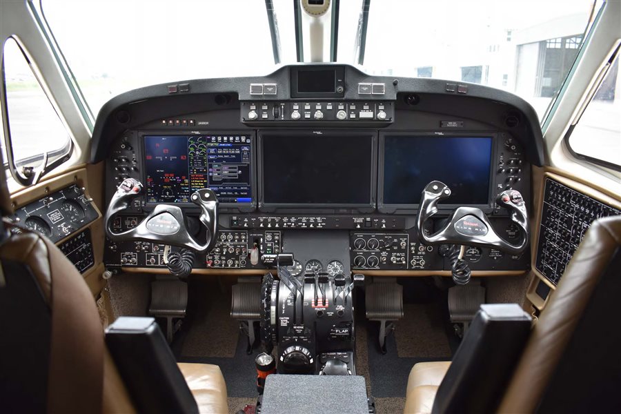 2016 Beechcraft King Air 350 i