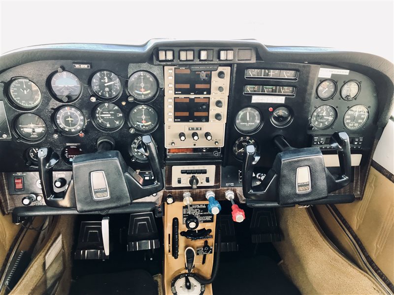 1974 Cessna 182p Aircraft