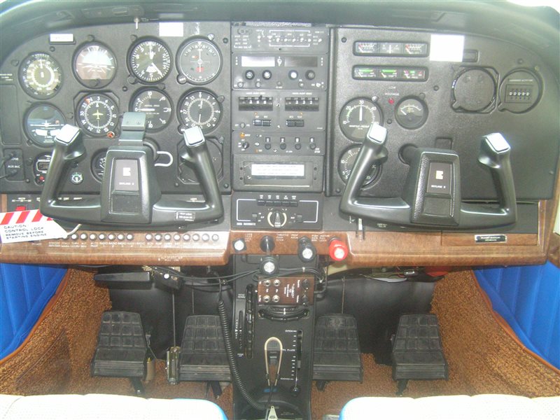 1982 Cessna 182 Skylane Aircraft