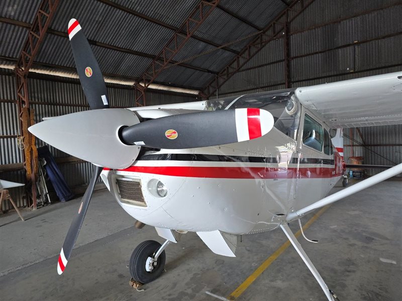 1971 Cessna 185 Skywagon Aircraft