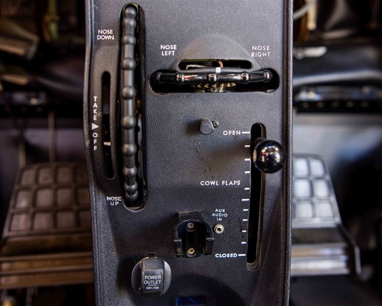2005 Cessna 182 T
