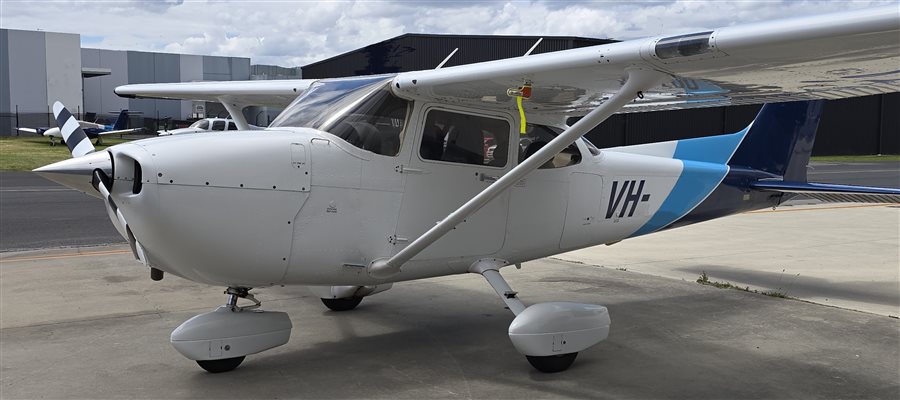 2005 Cessna 172 s 