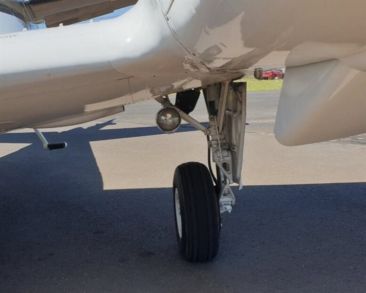 1981 Beechcraft Duke 60 Aircraft