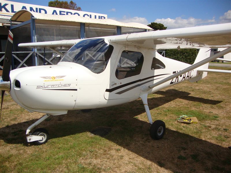 2011 Cessna 162 Skycatcher x 2