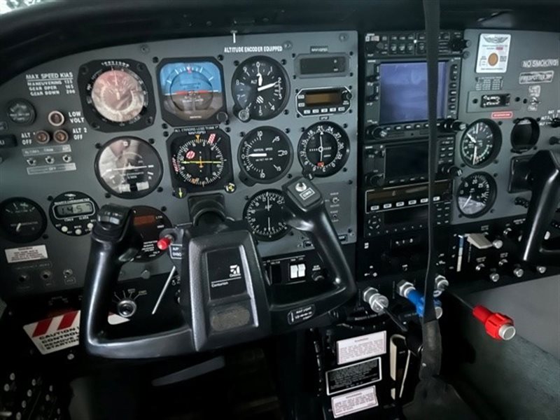 1986 Cessna 210 R