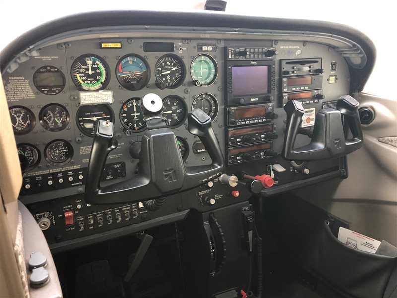 1998 Cessna 172 172 S