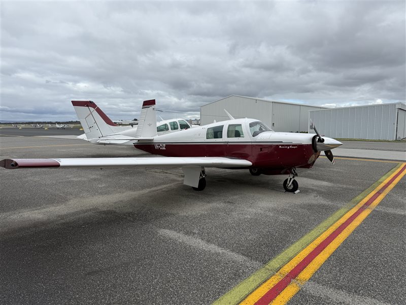 1974 Mooney M20C Aircraft