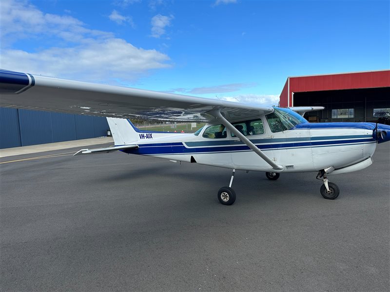 1981 Cessna 172RG Cutlass Aircraft