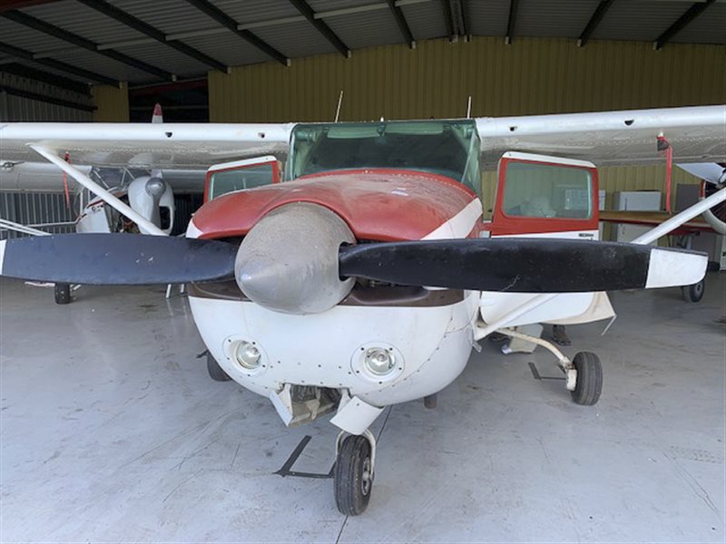 1979 Cessna R182-RG Skylane PROJECT AIRCRAFT Complete with Books