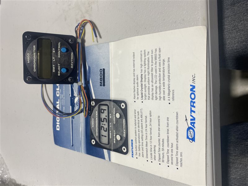 Avionics  - Davtron digital chronometer M800