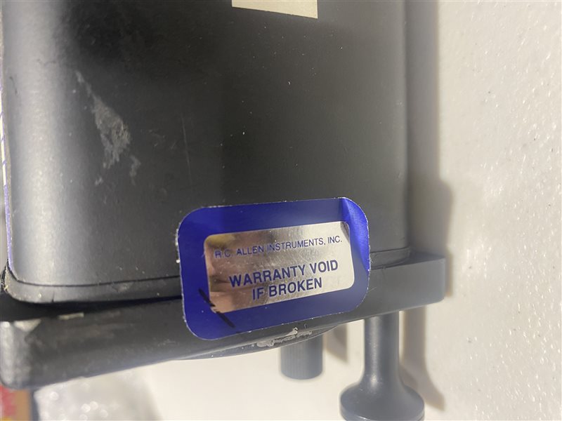 Avionics  - R C Allen 28volt electric AH