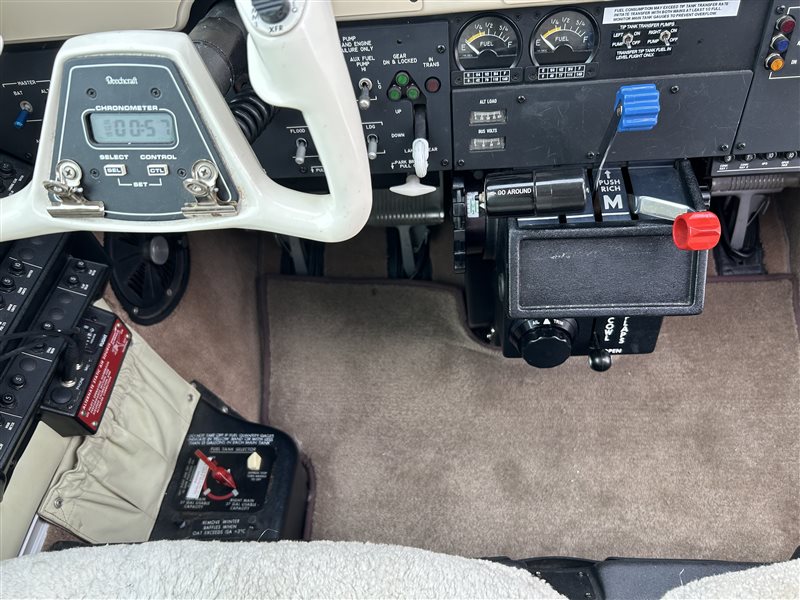 1999 Beechcraft Bonanza A36 Aircraft