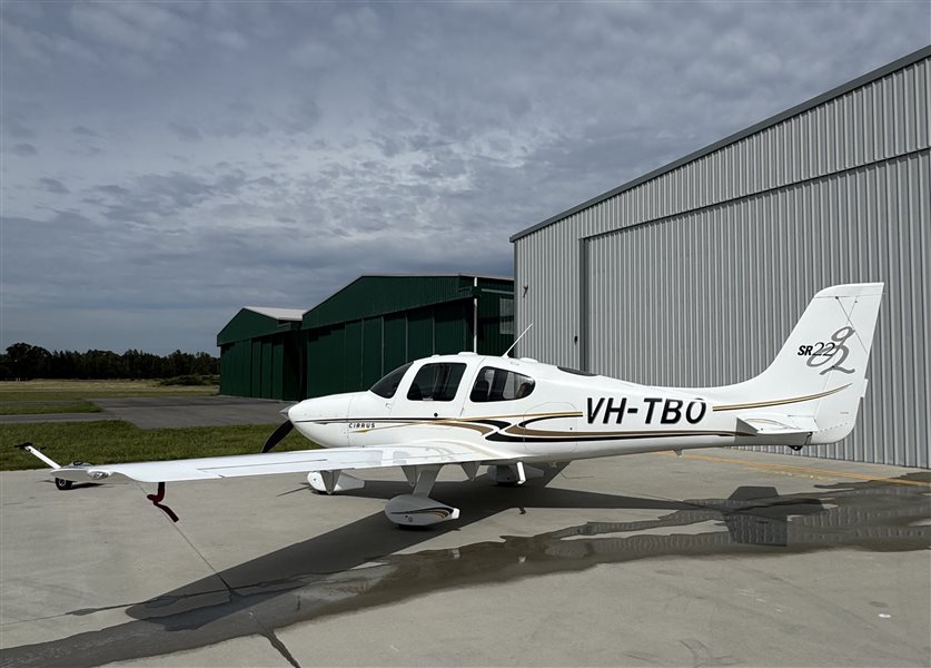 2004 Cirrus SR22 Aircraft