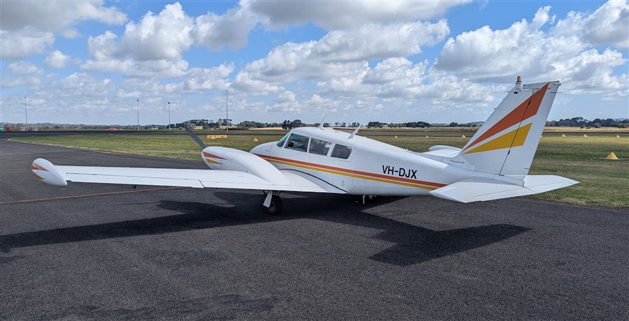 1969 Piper PA-30 Twin Comanche Aircraft