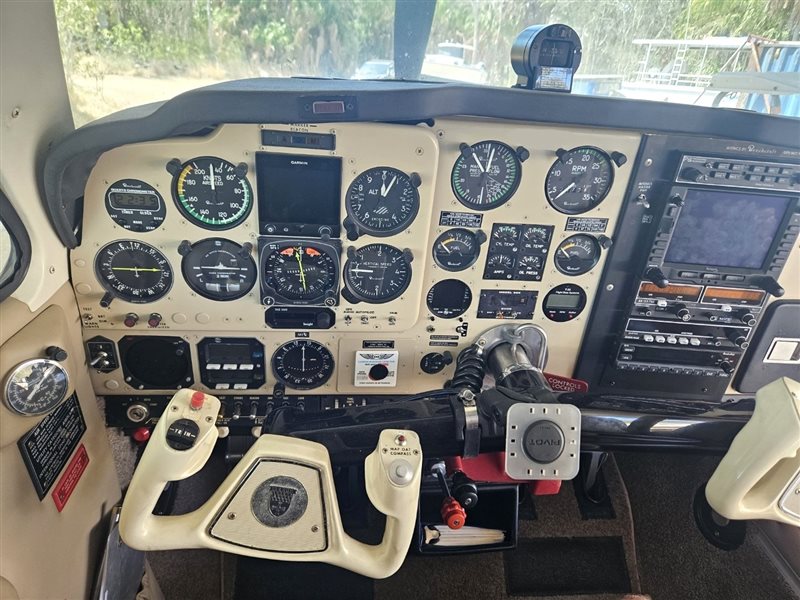 1990 Beechcraft Bonanza F33 Aircraft