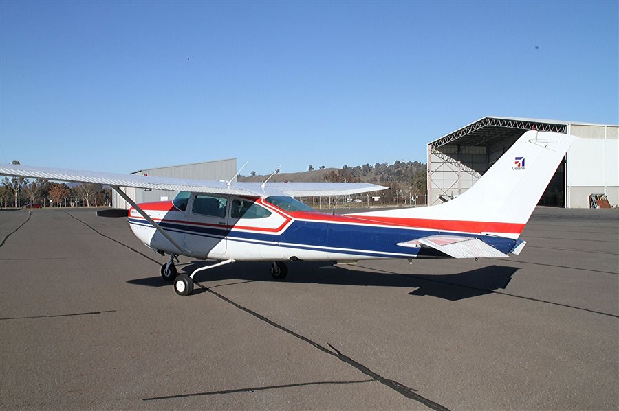 1980 Cessna R182-RG Skylane Aircraft
