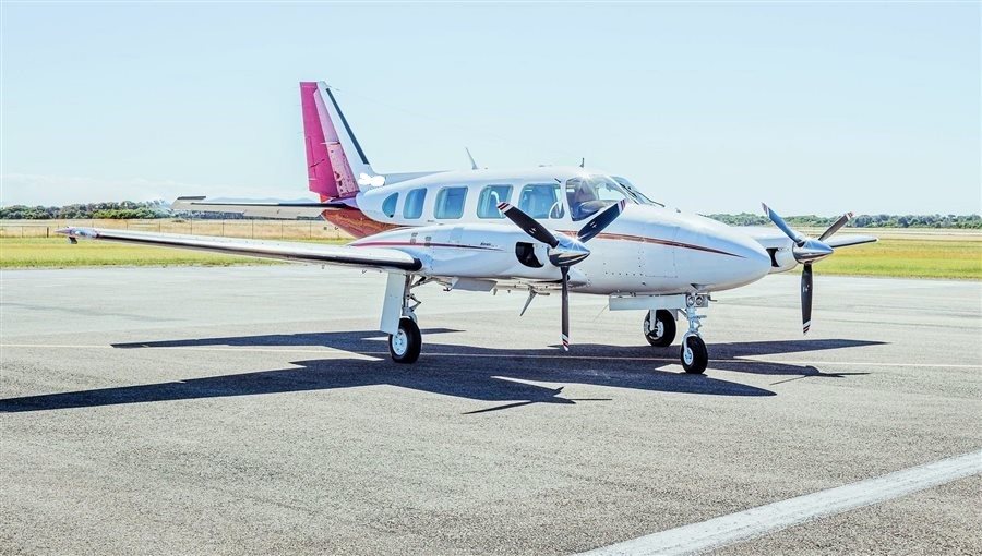 1981 Piper Navajo PA31-325CR 