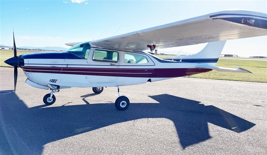 1981 Cessna 210 Aircraft