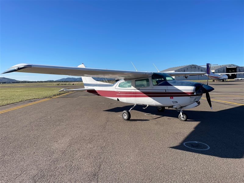 1981 Cessna 210 Aircraft