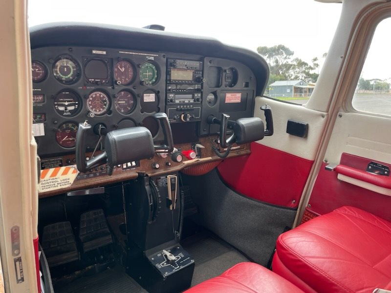 1983 Cessna 172P