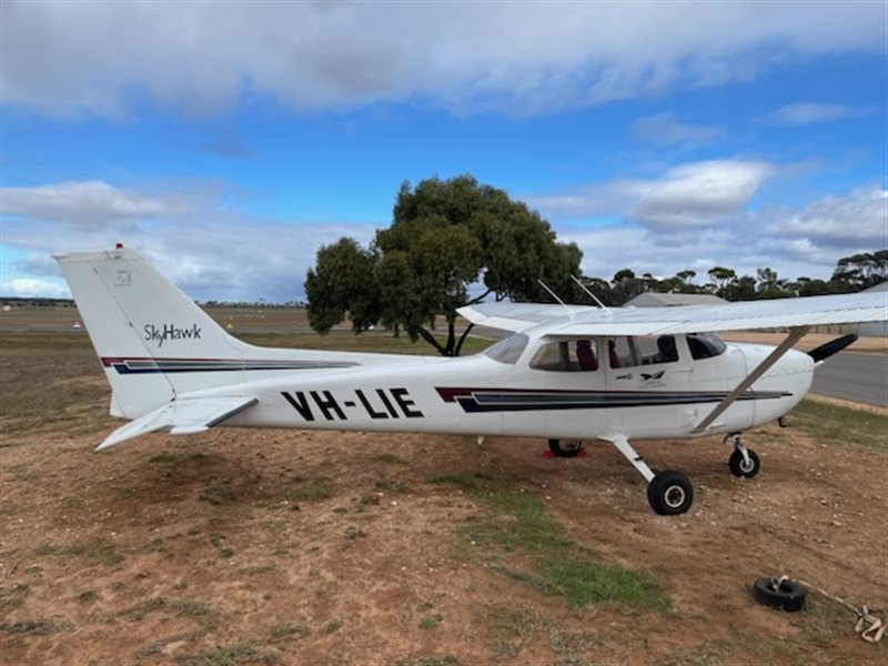 1983 Cessna 172P